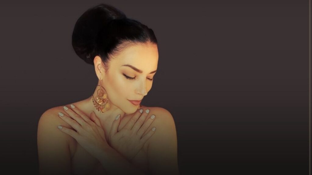 Alt: Anna Luna presenta el seu nou disc a la sala Luz de gas de Barcelona