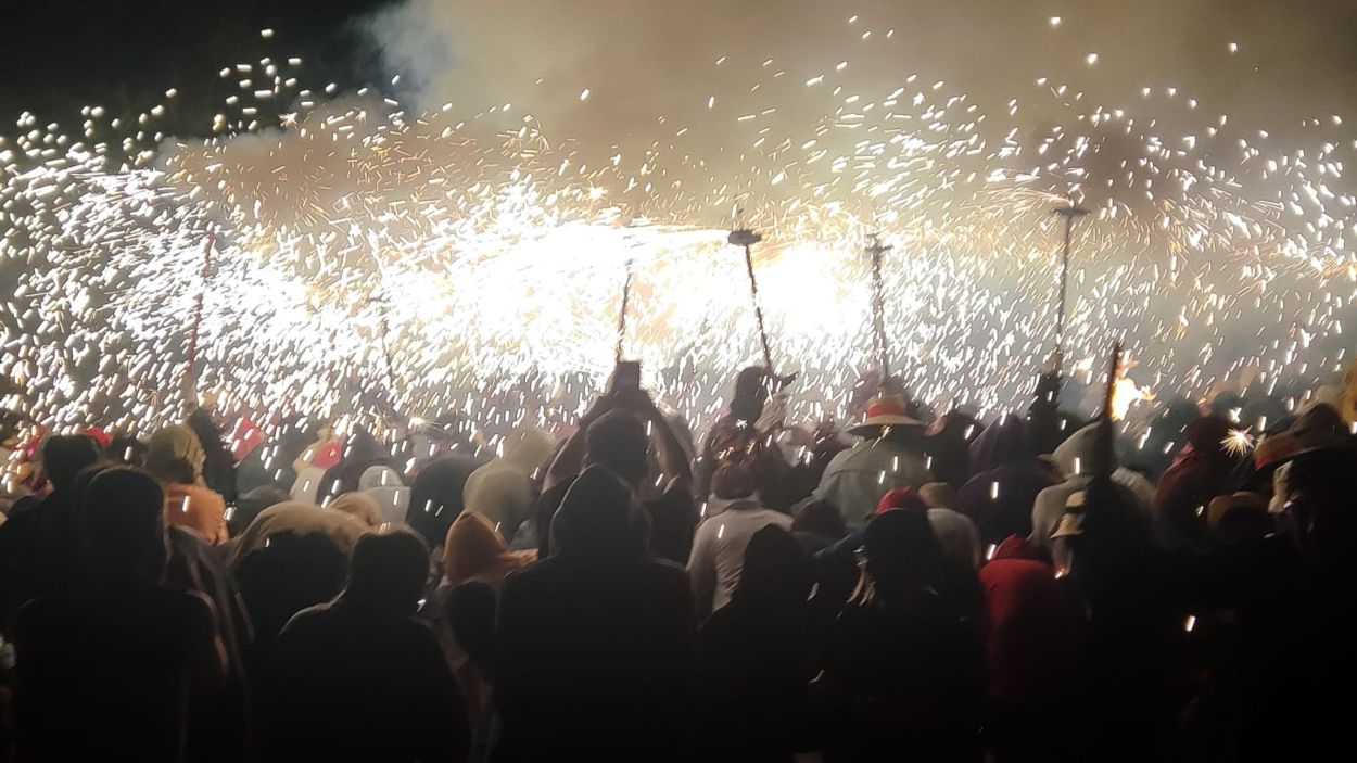 Els Diables obren les portes de l'infern al centre de Sant Cugat