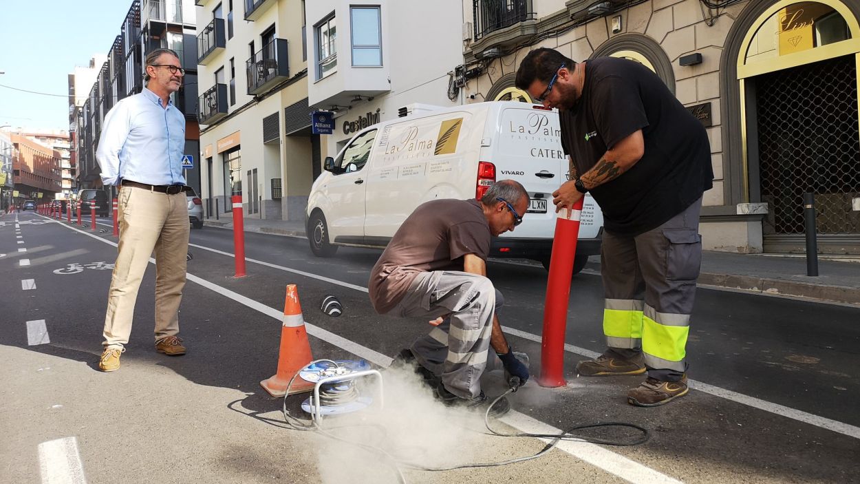 L'Assemblea de la Bici, en contra de la retirada de les pilones a l'Anella Verda