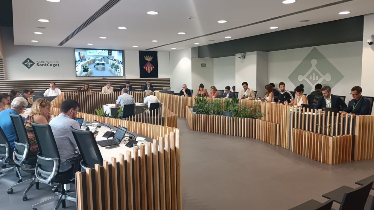 Les franges de protecció, La Mirada i els reconeixements extrajudicials, al ple de setembre