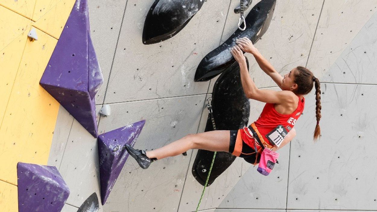 Geila Macià (Club Muntanyenc Sant Cugat) es penja el bronze al Mundial d'Escalada Juvenil de Seül