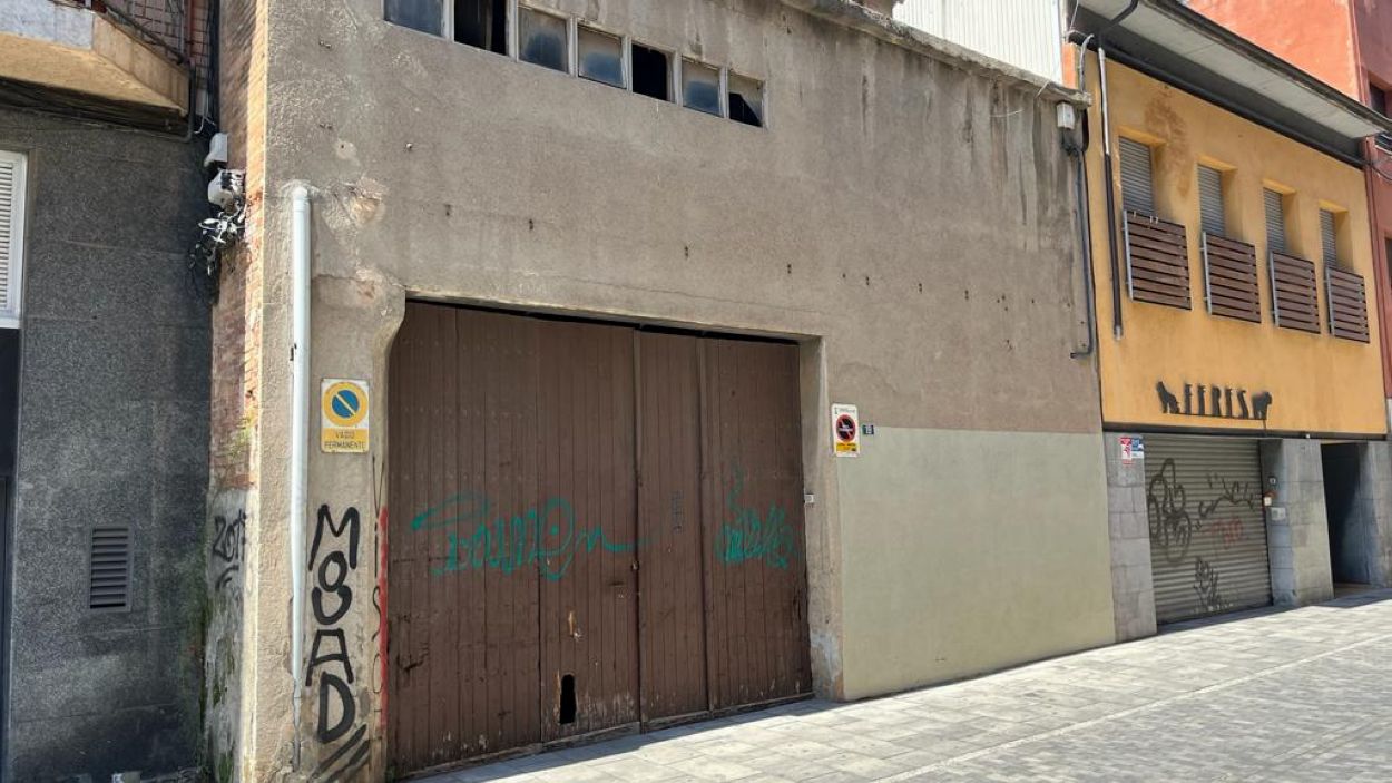 Els veïns afectats per l'ocupació a Plana de l'Hospital animen altres a alçar la veu