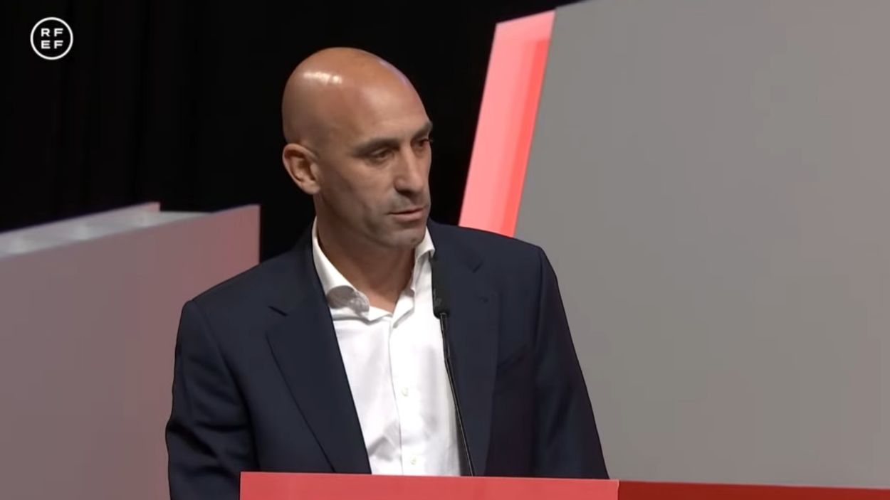 El Sant Cugat FC condemna l'actitud de Rubiales durant la celebració del mundial femení