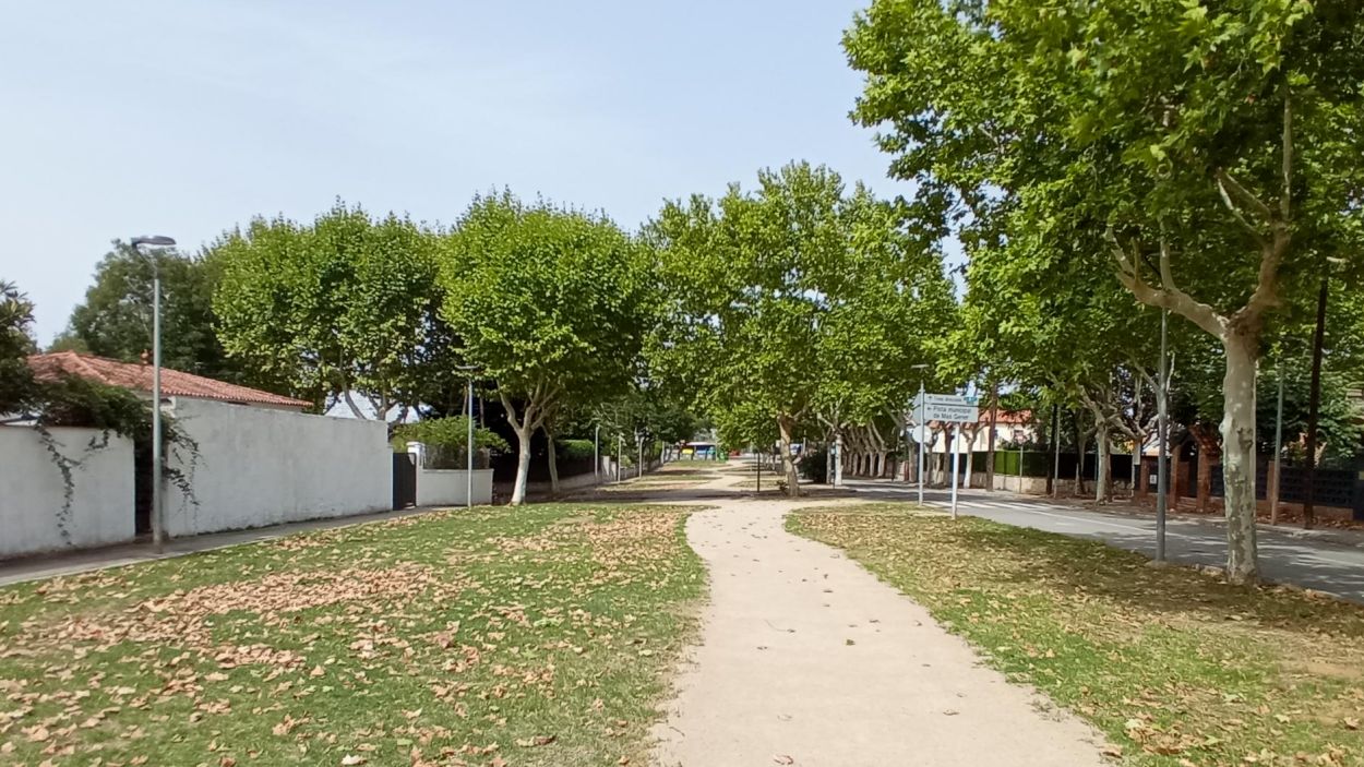 Nou camí per a vianants i bicicletes a la Rambla Baixador