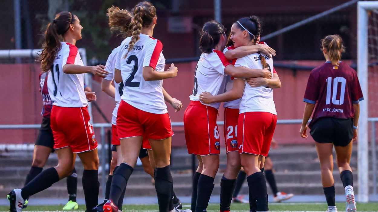 La nova etapa de Juli Garcia a la banqueta del SantCu femení s'inicia davant el Badalona