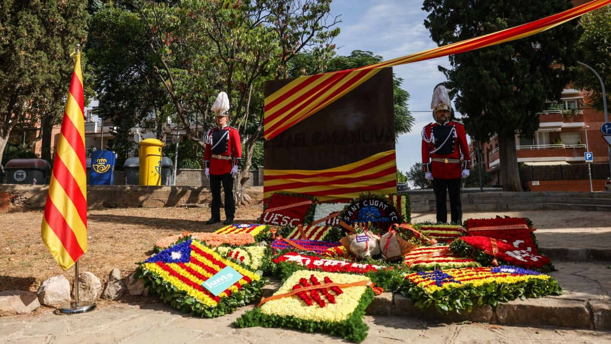 230911-ofrenes-diada-a-ajuntament-lalipuig.jpg