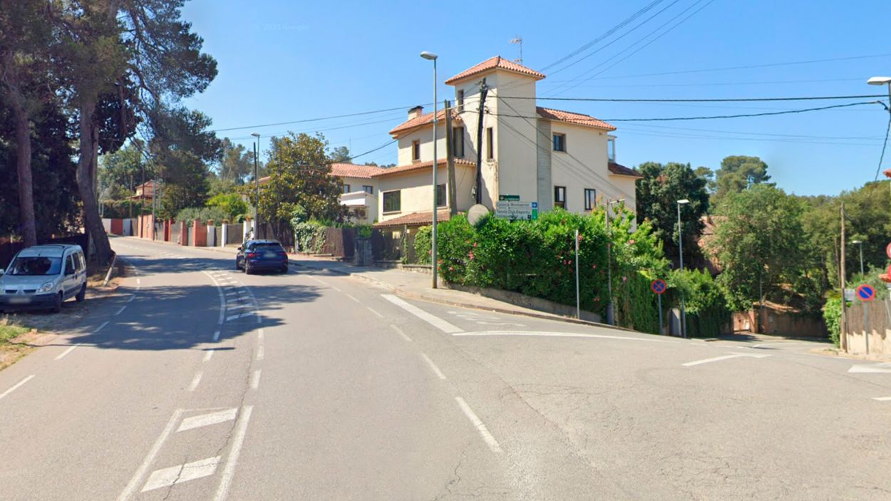 Tall de trànsit a la carretera de la Floresta per les obres del carril de vianants i bicis