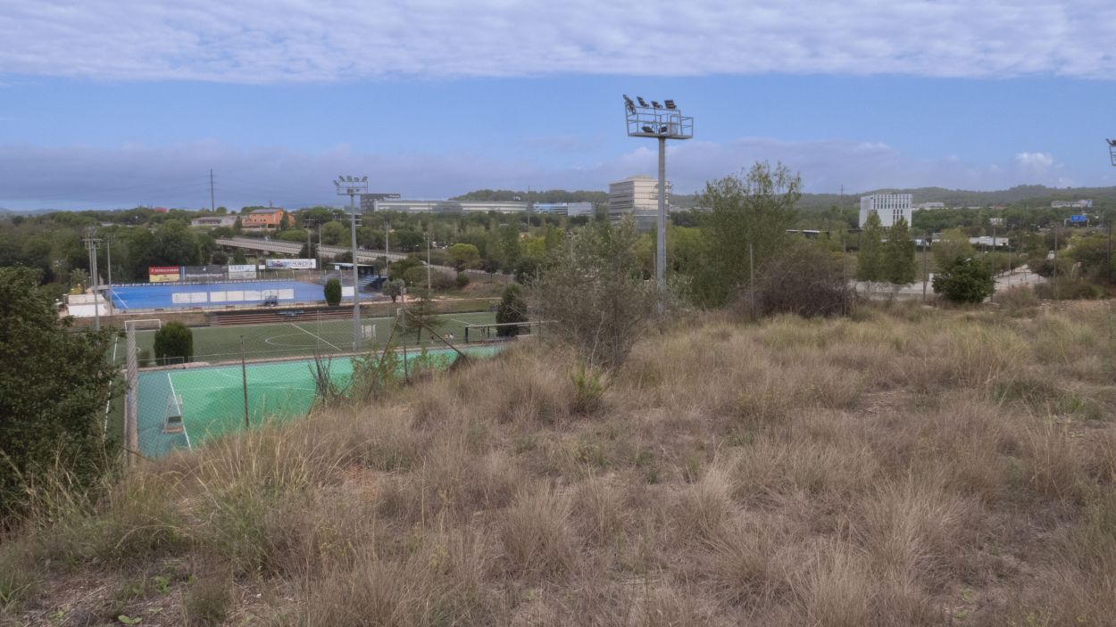 En estudi la construcció d'un estadi d'hoquei herba de nivell internacional a Sant Cugat