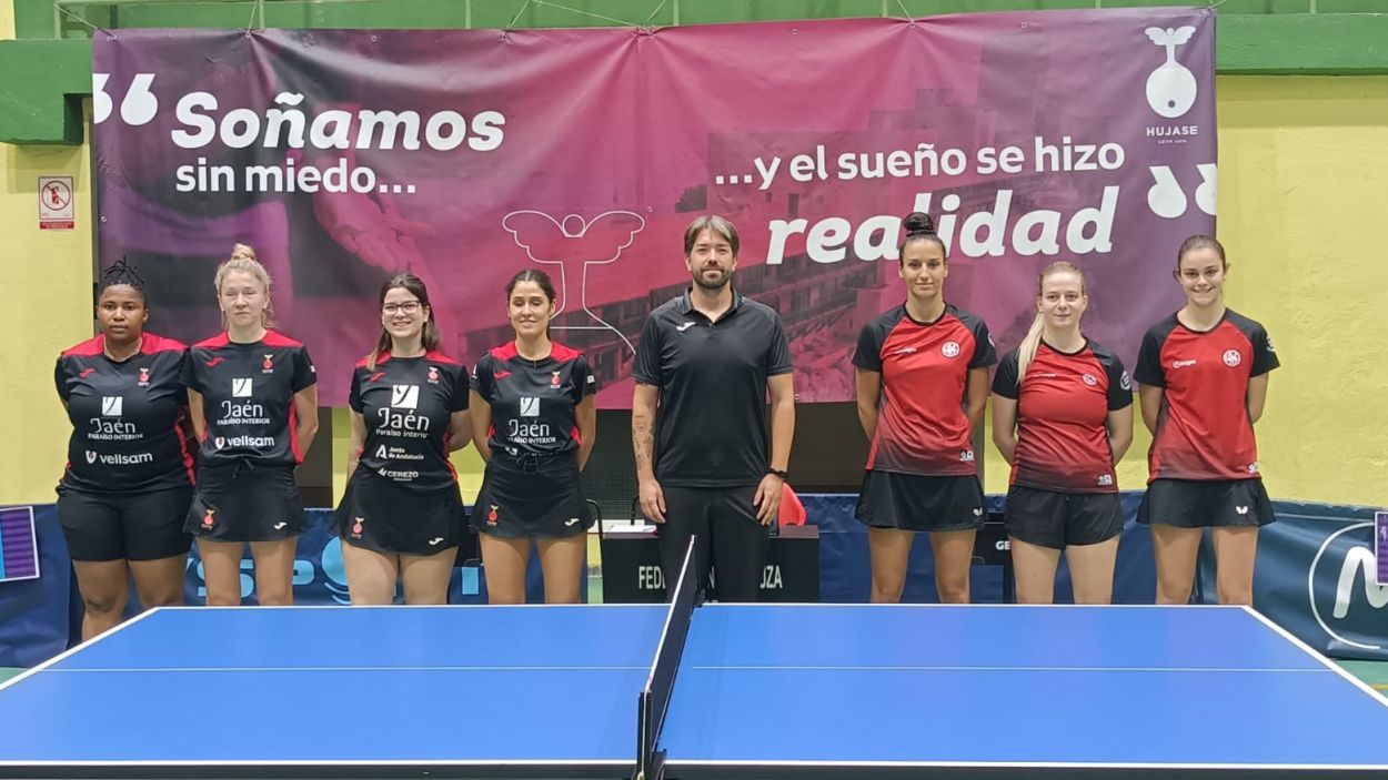 La UESC femenina esgarrapa el primer punt a la Superdivisió de tenis taula a Jaén