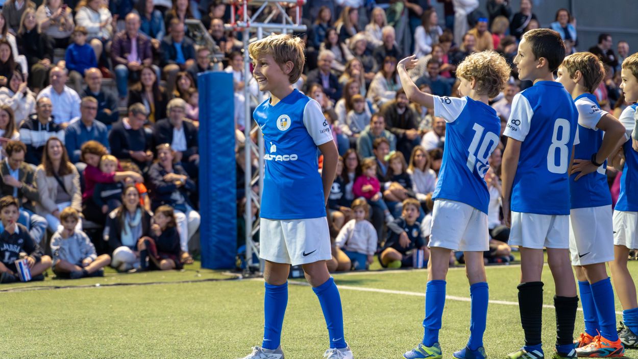 El Club Esportiu La Farga presenta els seus 28 equips i 400 jugadors