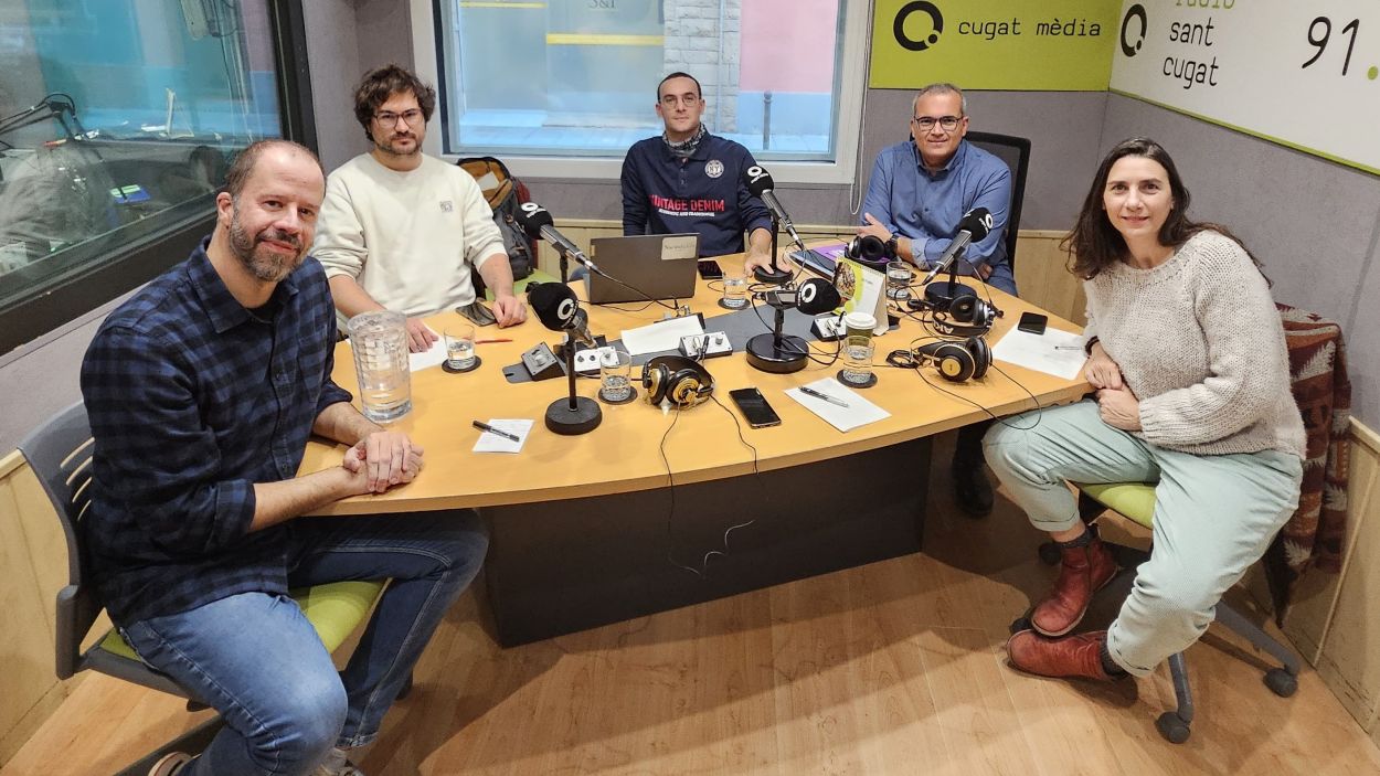 231121-vilaro-bella-baixas-sole-navarro-tertulia-a-cugat.jpeg.jpg