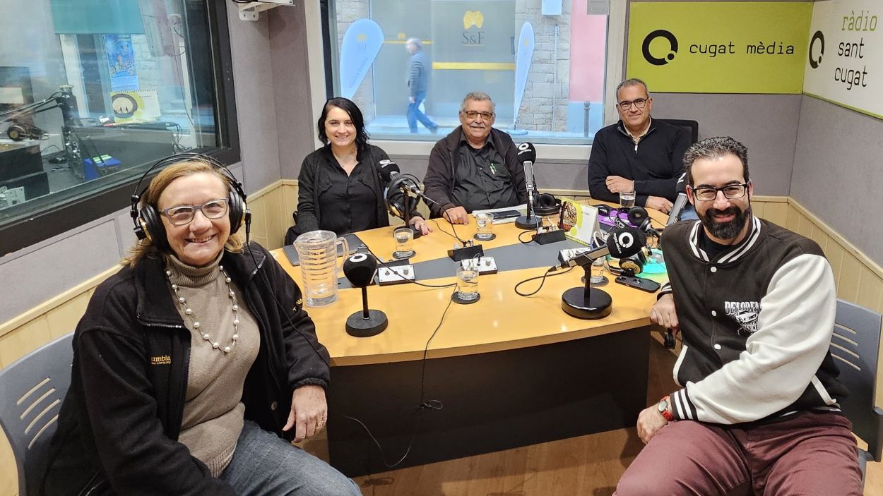 La bandera palestina i el xoc ERC-Puigneró, a la 'Tertúlia ciutadana de Sant Cugat'