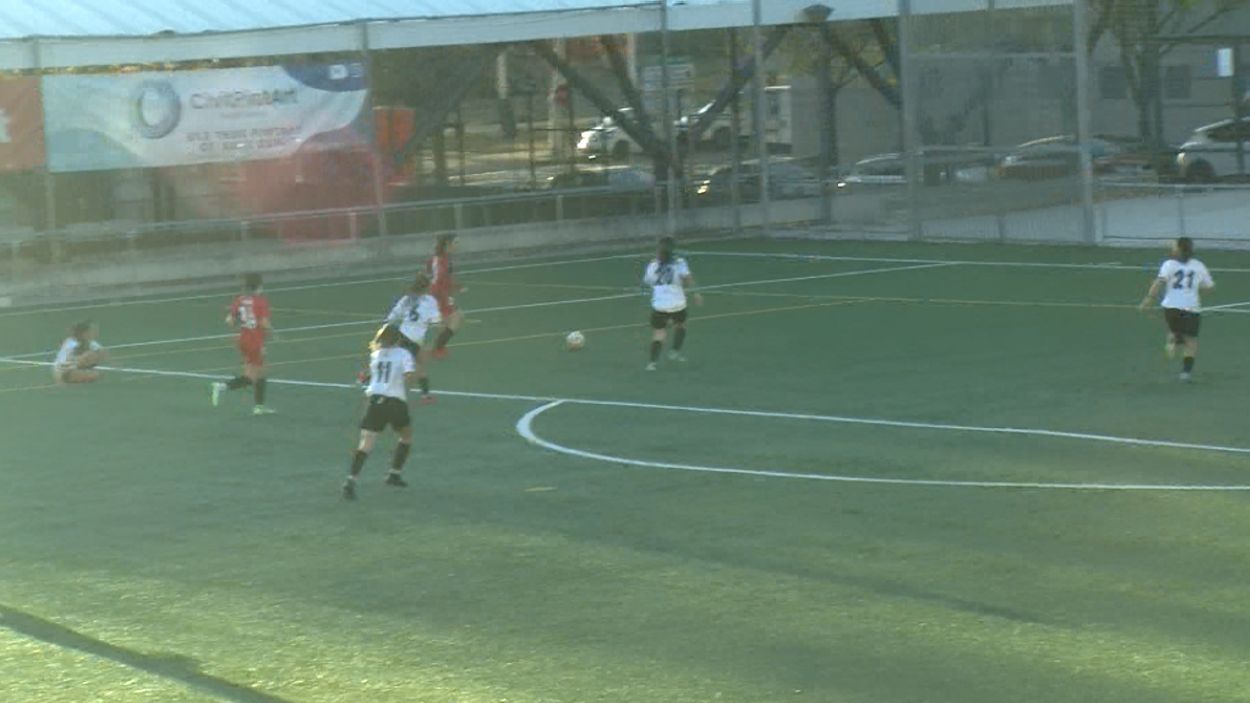 El SantCu femení deixa escapar el triomf en els darrers minuts de partit