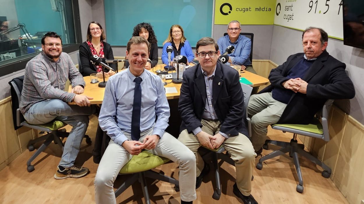 La retirada de la pancarta sobre la guerra a Gaza, a la tertúlia política 'El Gall del Monestir'