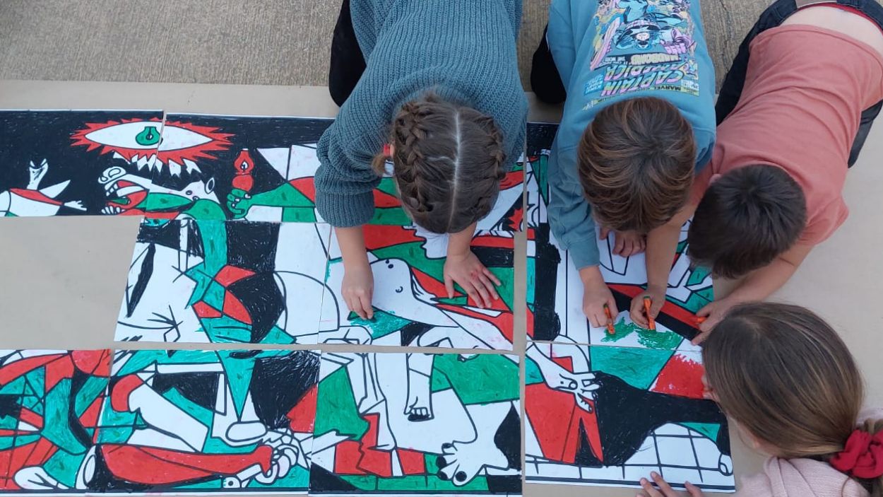 Tornem a pintar el Guernica!