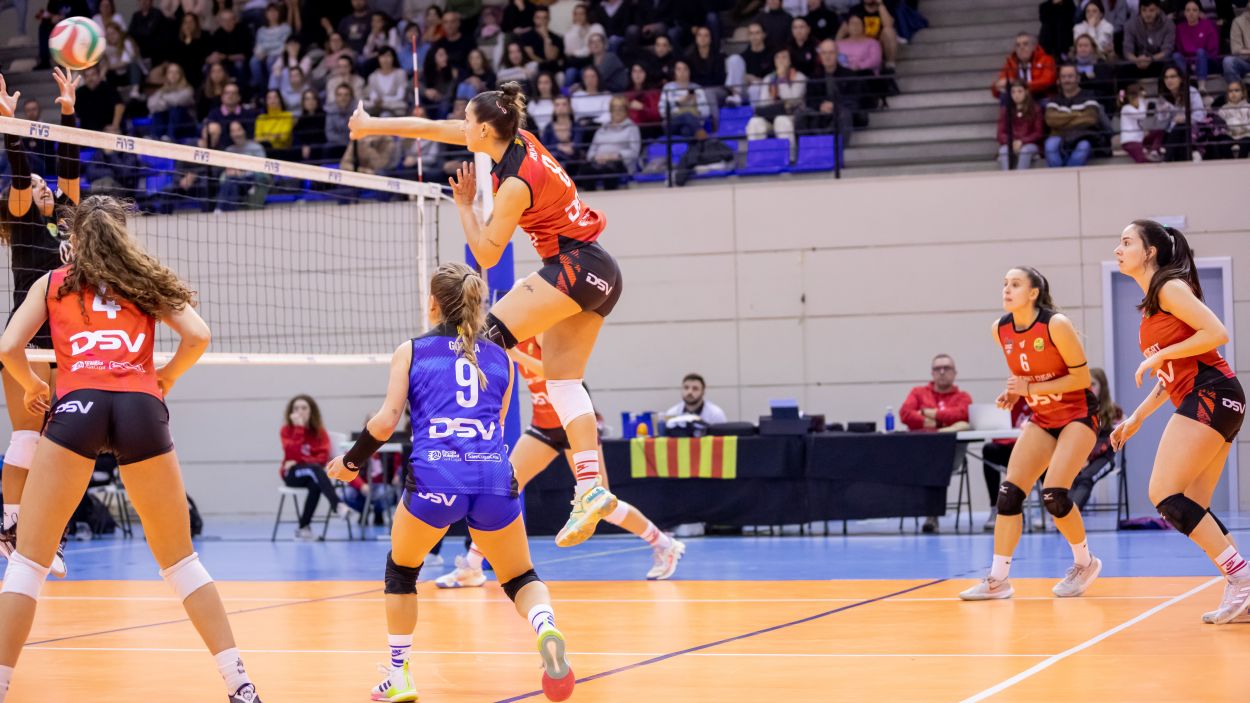 El DSV Volei Sant Cugat rep al Kiele amb un ull posat a la Copa de la Reina