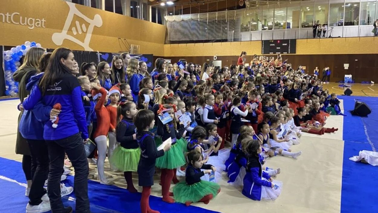 El Club Gimnàstica Rítmica i Estètica Sant Cugat omple el Pav 3 amb el Festival de Nadal