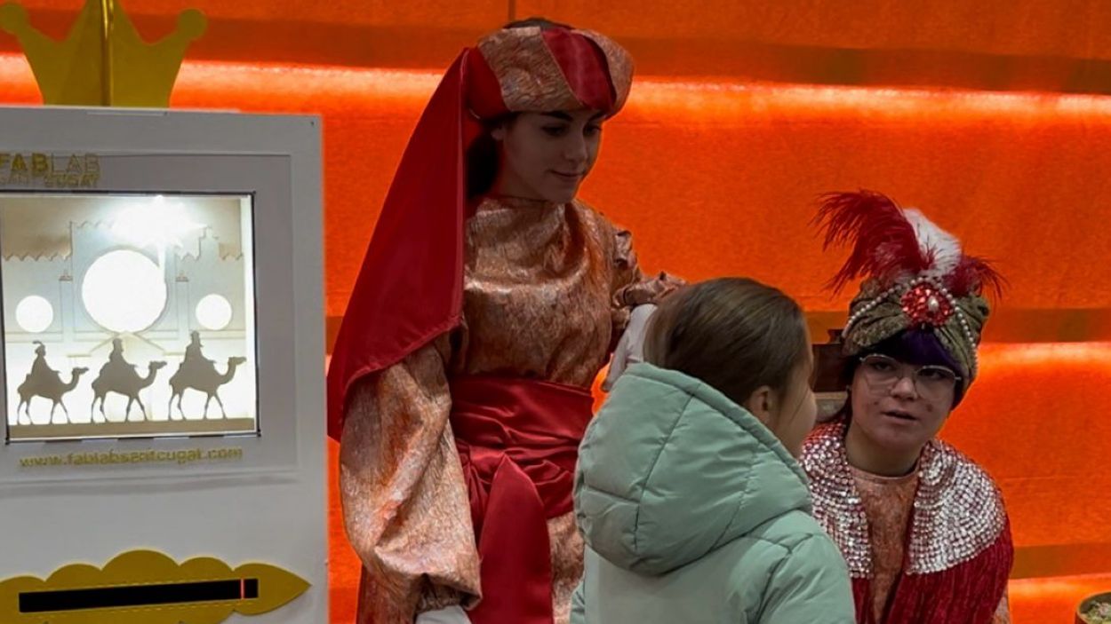 El Patge Reial recull els desitjos de la canalla al Mercat Torreblanca