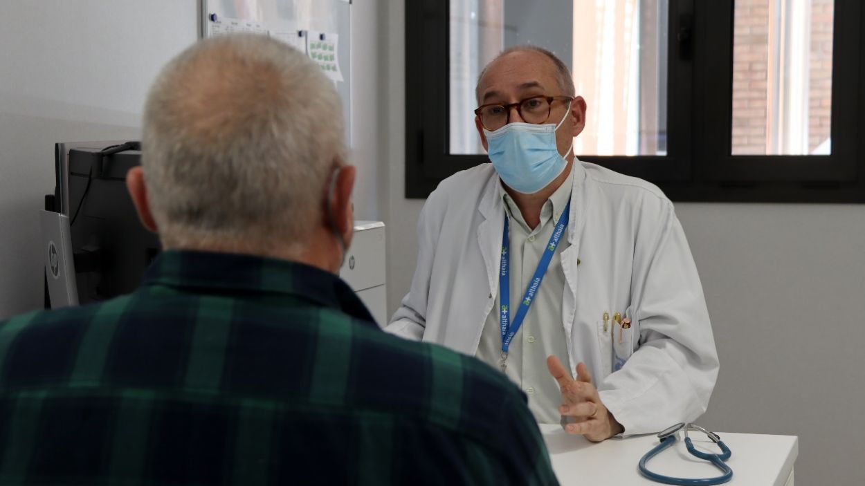 Torna l'obligació de mascareta als centres sanitaris durant 15 dies