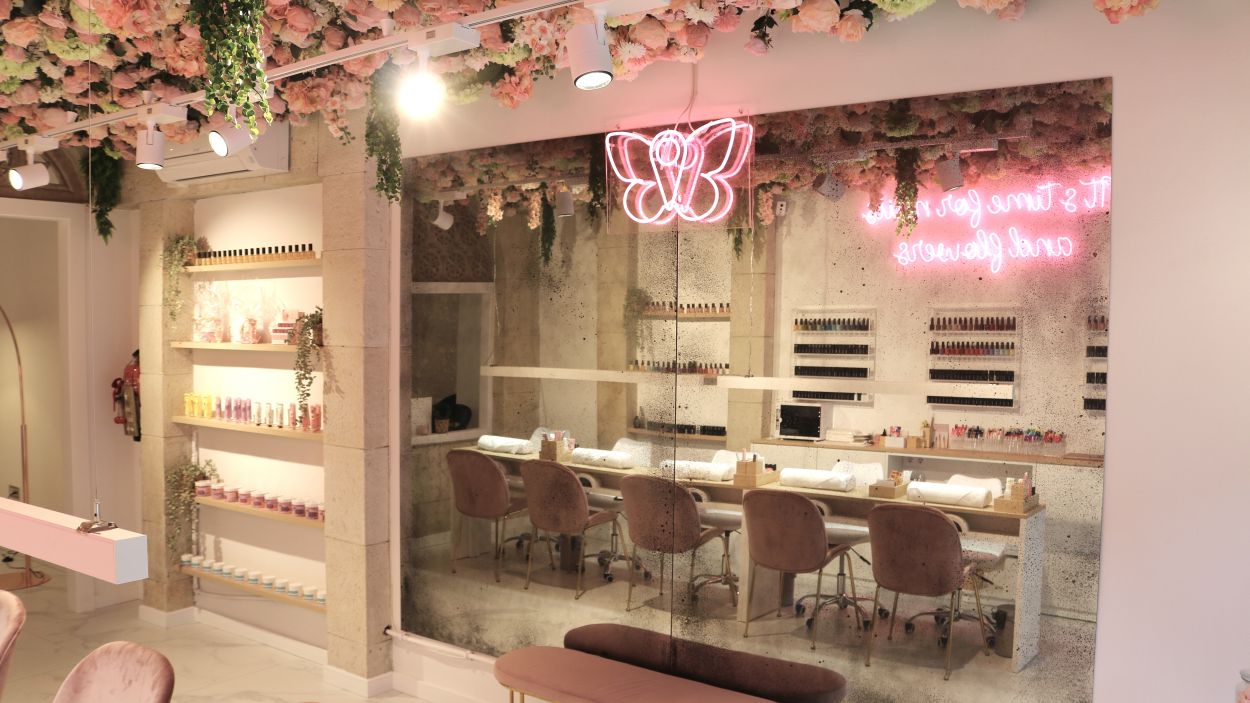 El saló de manicura de les influencers arriba a Sant Cugat de la mà de Prettify