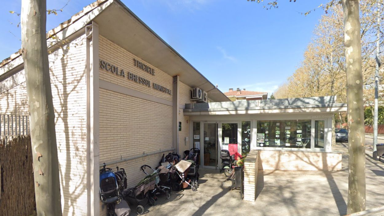 Resolta la incidència al clavegueram que ha mantingut l'escola bressol el Tricicle tancada