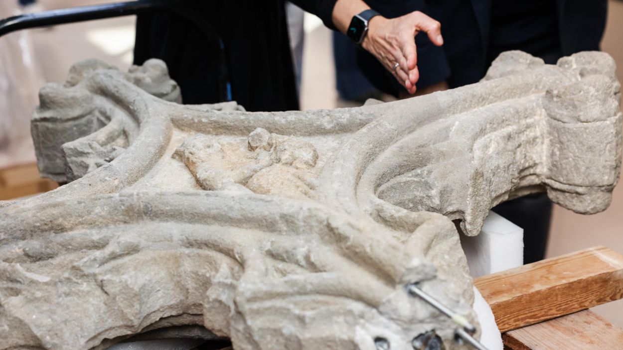 La Creu de Terme s'exposarà al Museu del Monestir després de ser restaurada