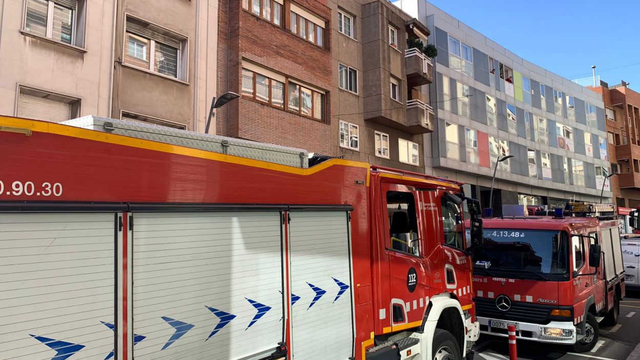 Un petit incendi afecta un habitatge de l'avinguda de Rius i Taulet