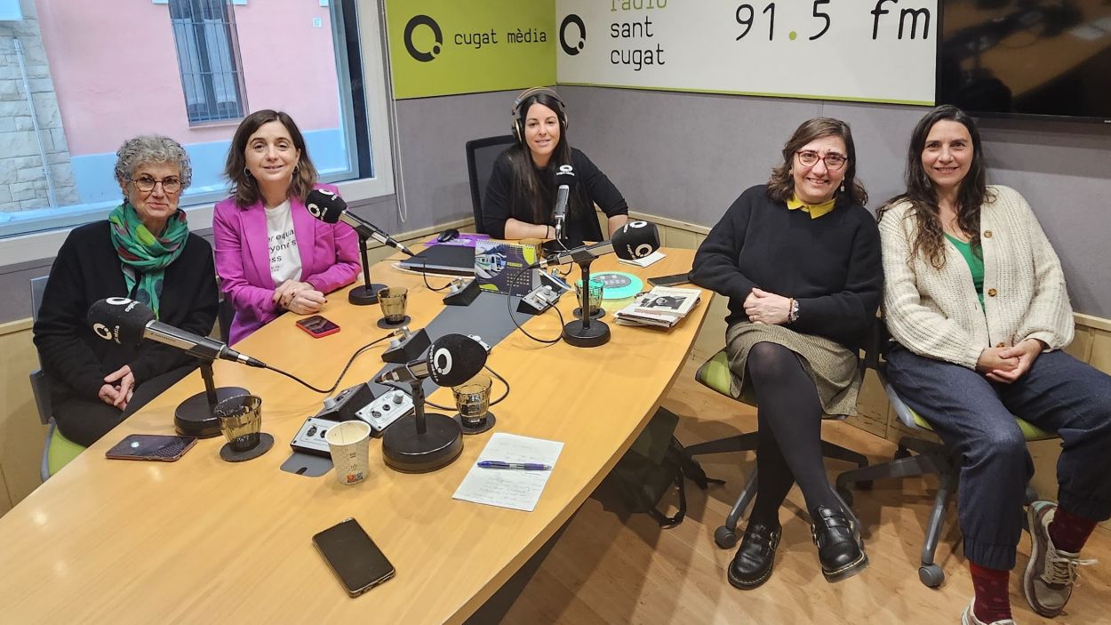 La síndrome de la impostora i l'educació feminista dels fills, a la 'Tertúlia ciutadana de Sant Cugat'