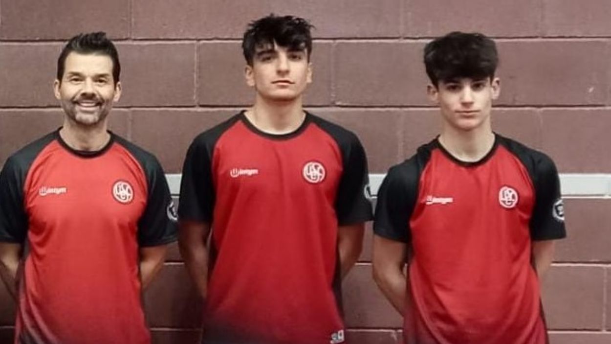 El primer equip masculí de la UESC de tenis taula retorna a Primera Nacional per la via ràpida
