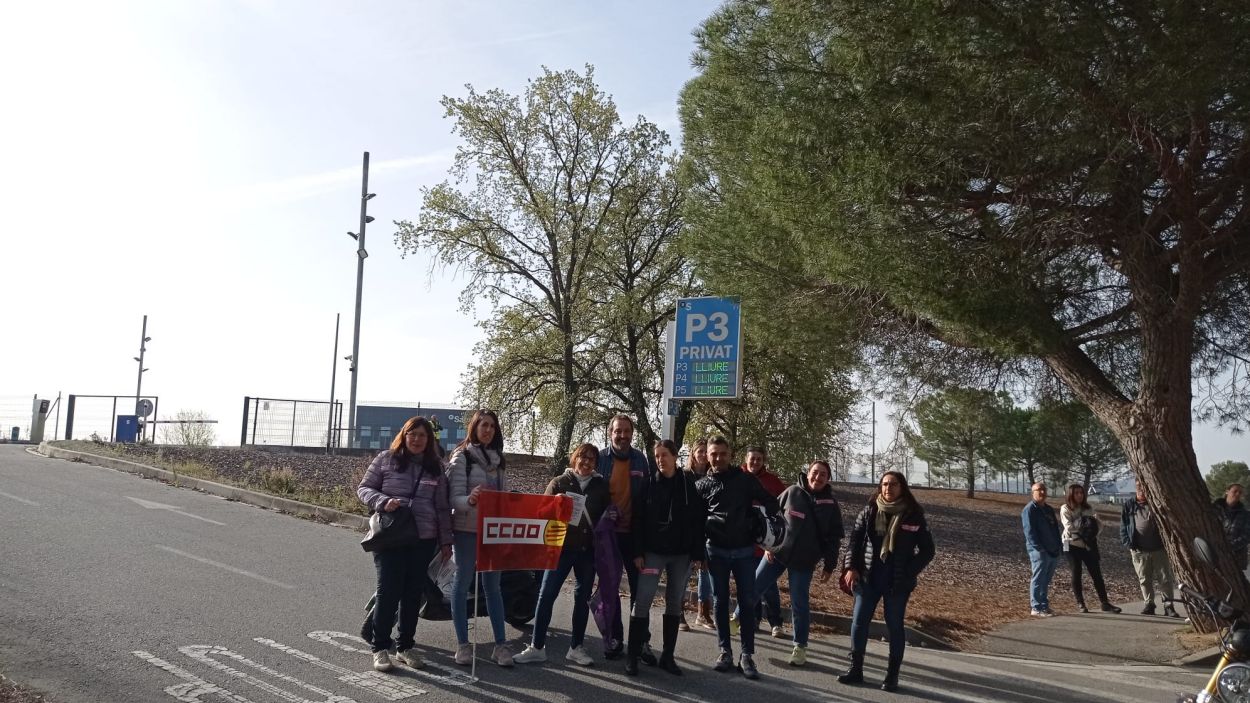 240322-concentracio-banc-sabadell-a-cugat.jpg