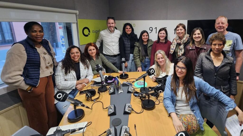 Alt: Nou capítol de 'L'Anell al dit', el pòdcast de llengua catalana de Cugat Mèdia
