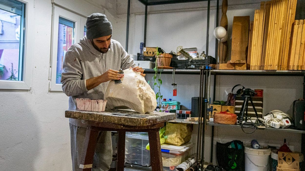 L'escultor florestà Dani Berenguer presenta DESEO, una col·lecció d'art útil