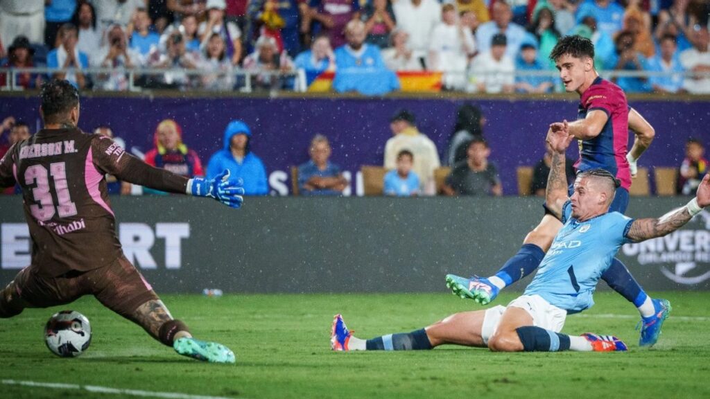 Alt: Debut somiat de Pau Víctor amb el FC Barcelona