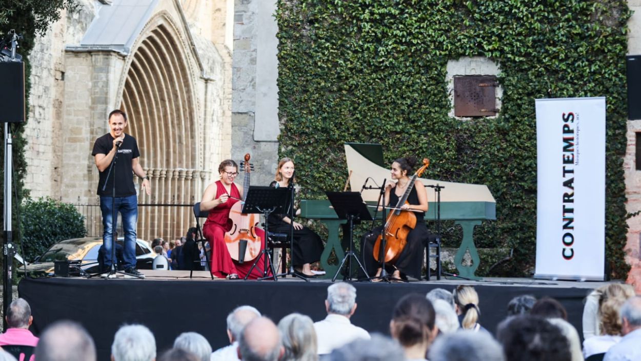 240904-festival-contratemps-a-ajuntament.jpg