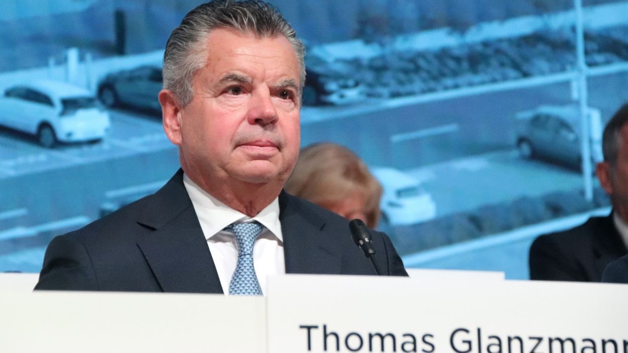 Grifols avança la sortida del president executiu Thomas Glanzmann
