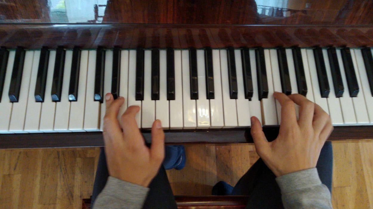L'escola de música Jordi Ricomà ofereix classes de piano online
