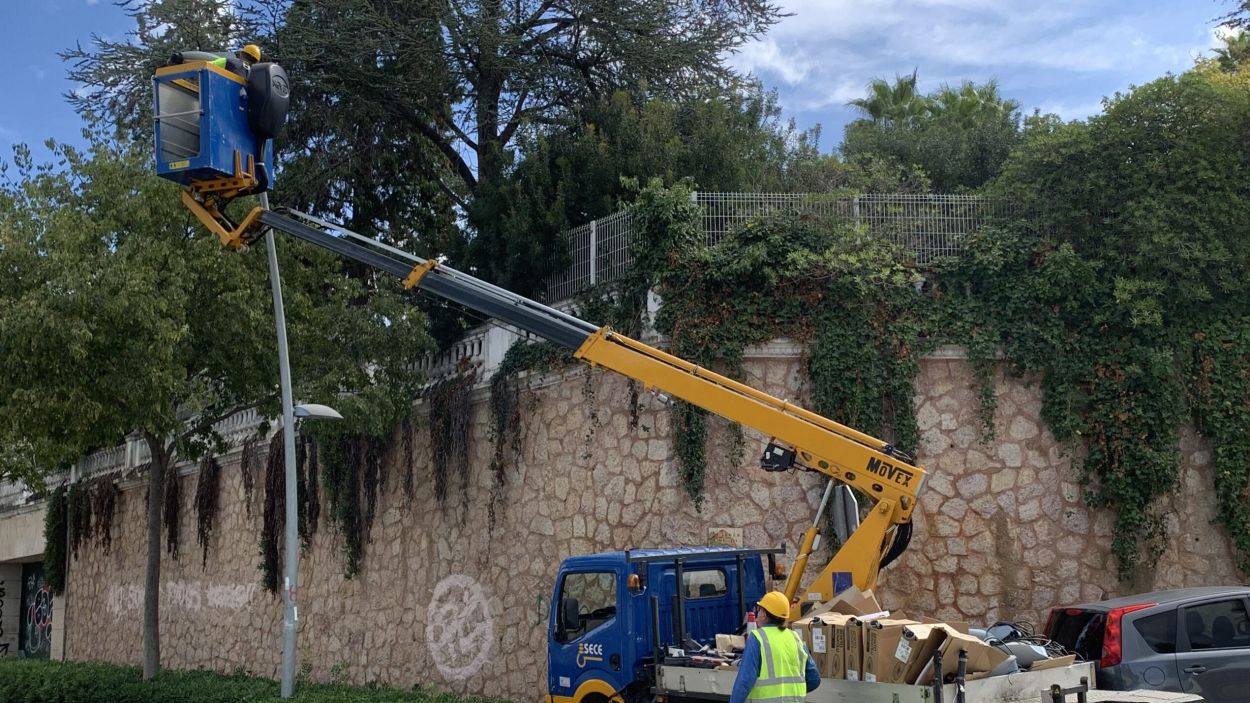 Valldoreix renova l'enllumenat públic per LED de baix consum