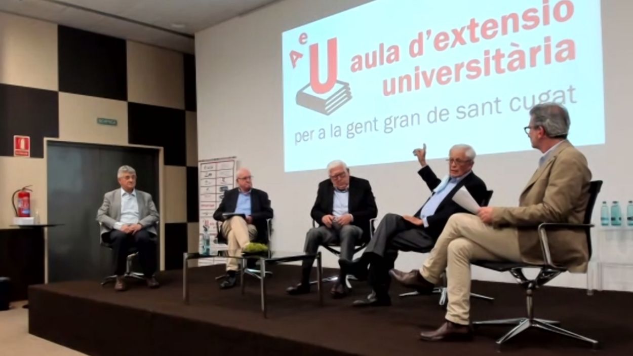 L'Aula d'Extensió Universitària per a la Gent Gran de Sant Cugat acaba el curs celebrant els seus 20 anys