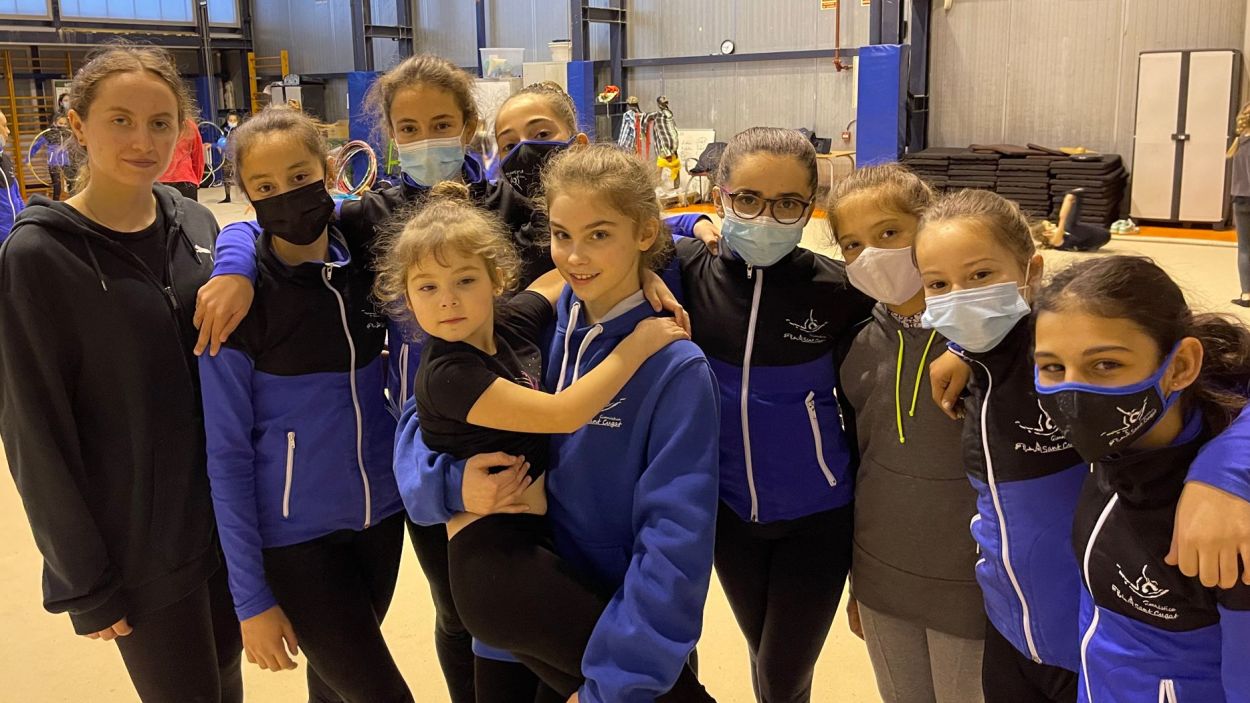 Tres gimnastes ucraïneses continuen gaudint del seu esport al Club Gimnàstica Sant Cugat
