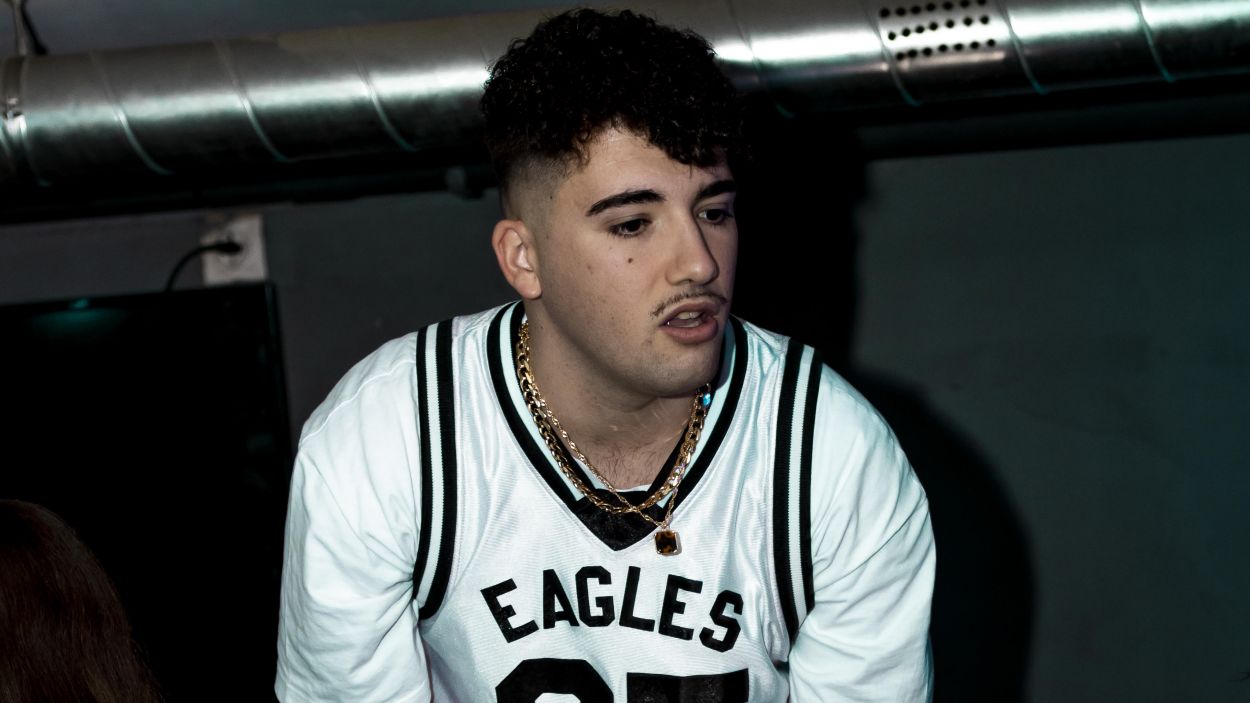 Jhay Paul presenta el seu nou tema 'Viral TIK TOK' al 'Ritme santcugatenc'