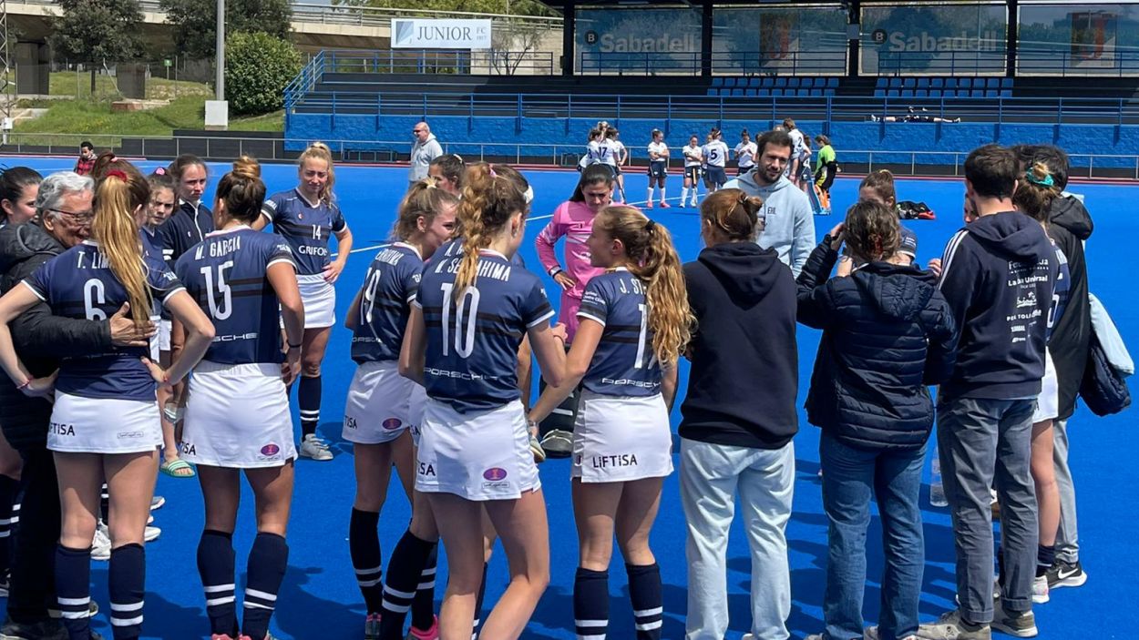 El Junior supera el Sardinero i ja somia amb el debut a l'EHL