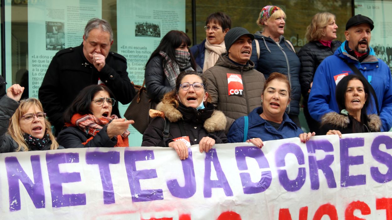 Desconvocada la vaga de neteja als equipaments municipals després d'arribar a un acord per al conveni nou