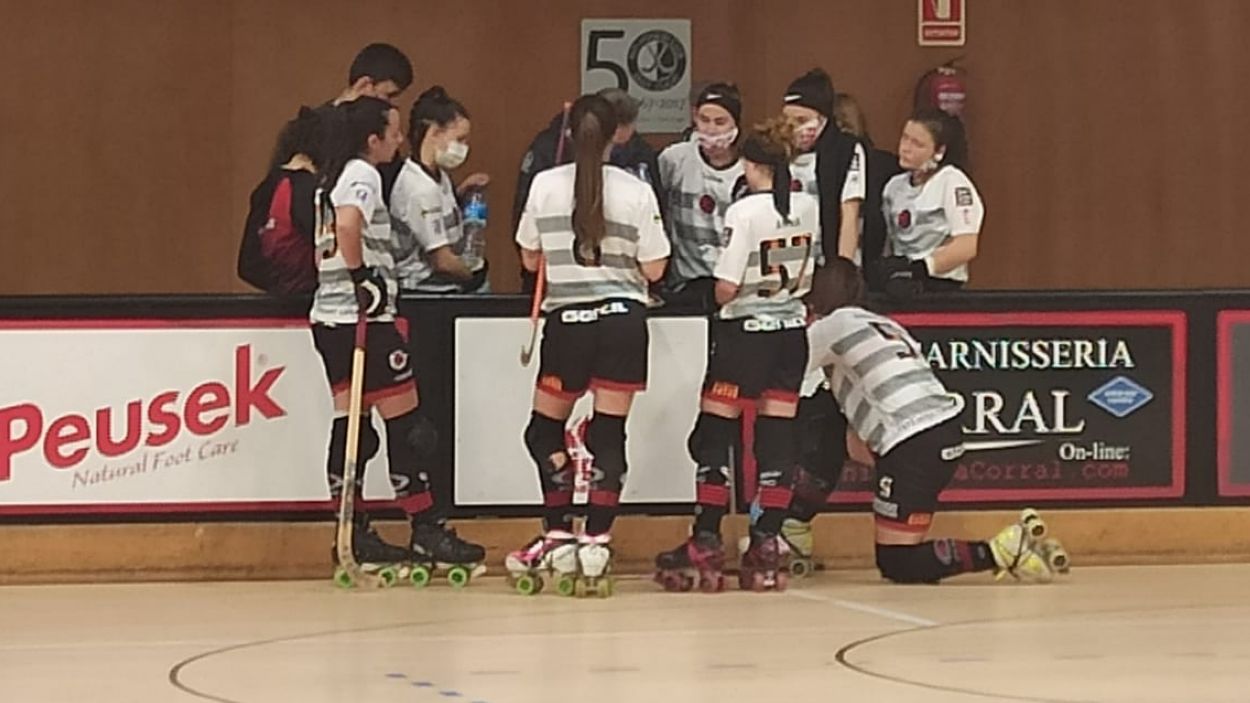 El Patí Hoquei femení perd 0 a 2 contra les segones classificades, el Manlleu