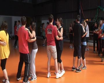 380 nois i noies omplen la ZEM de la rambla del Celler