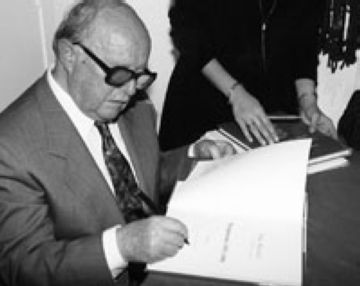 2006: Mor el crític d'art Francesc Galí