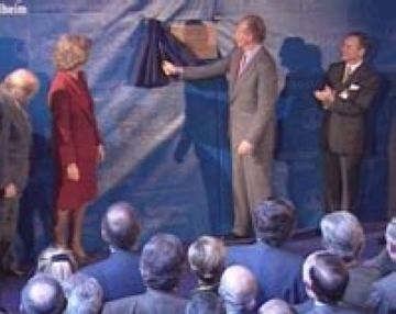 1999: Els Reis inauguren la farmacèutica Boehringer Ingelheim