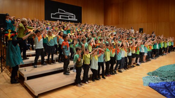 La 13a Cantata Infantil de Sant Cugat fa vibrar el públic del Teatre-Auditori amb 'El follet valent'