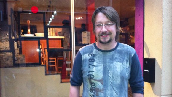 Xavi Domènech: 'Estem en una crisi de la democràcia perquè governen els mercats'