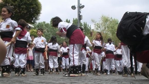 Alt: La matinada bastonera sascseja l'últim dia de festa grossa a cop de bastó