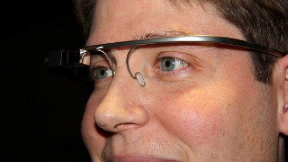 Alt: Expoelearning acull avui la presentació de les Google Glass en l'àmbit de la formació